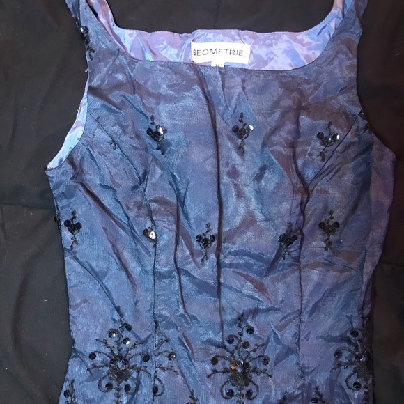 Geometrie Navy Blue Tank Top with Black Lace - Picture 2 of 3